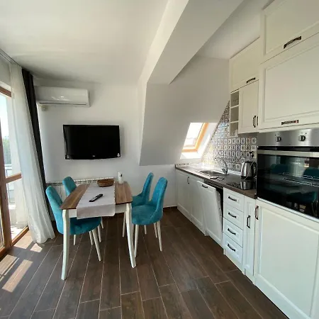 Къща за гости семеен аква 4*