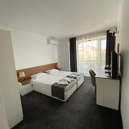 Guest house Aqua Family *